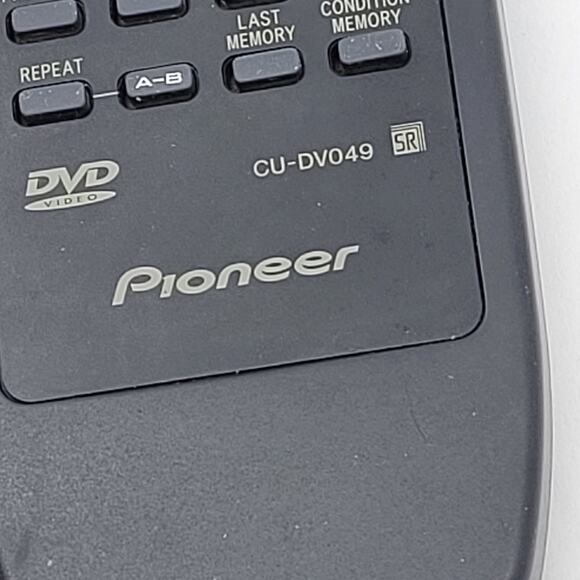 Pioneer DVD Video Remote Control CU-DV049 - Picture 7 of 9